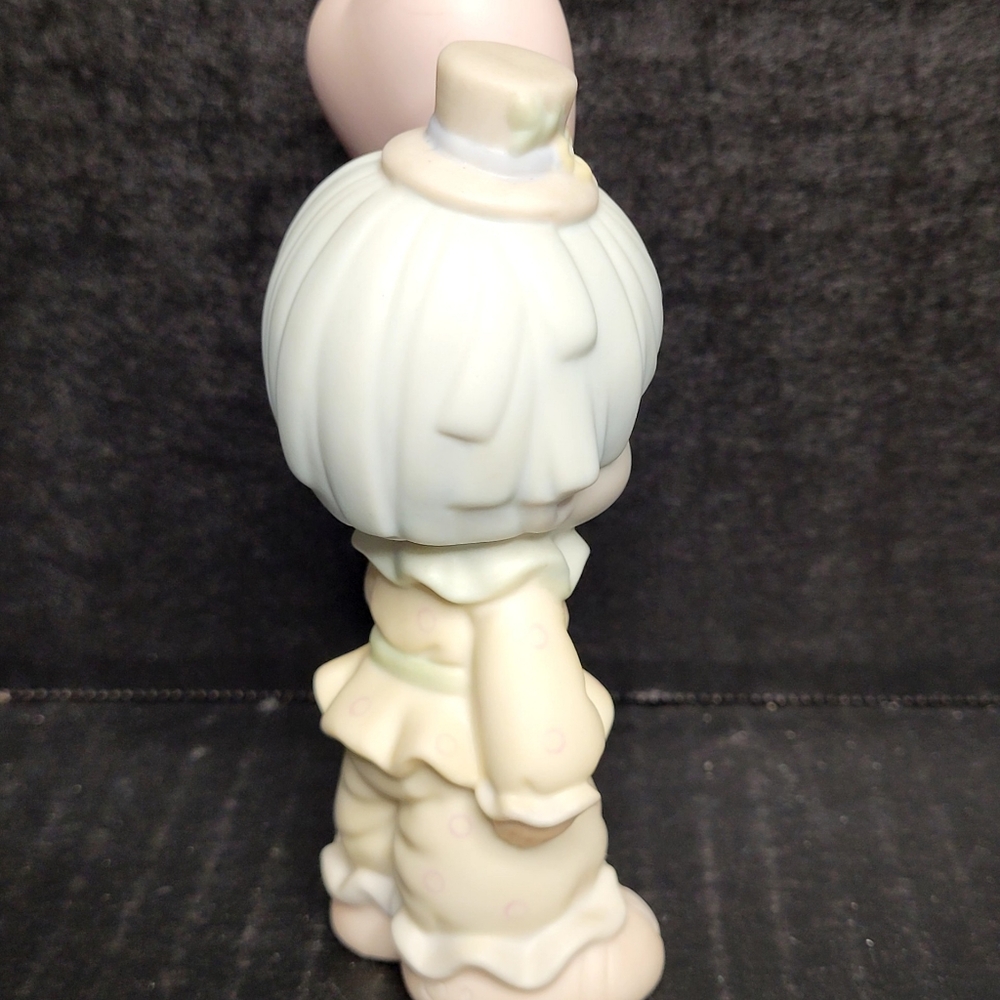 1993 Precious Moments Symbol of Membership Happiness Is Belonging #B-0008 - Picture 4 of 10